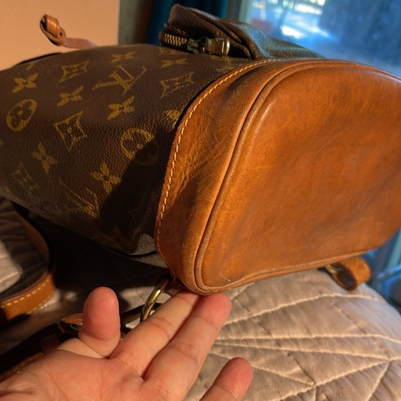 Louis Vuitton Monogram Backpack - Picture 8 of 17